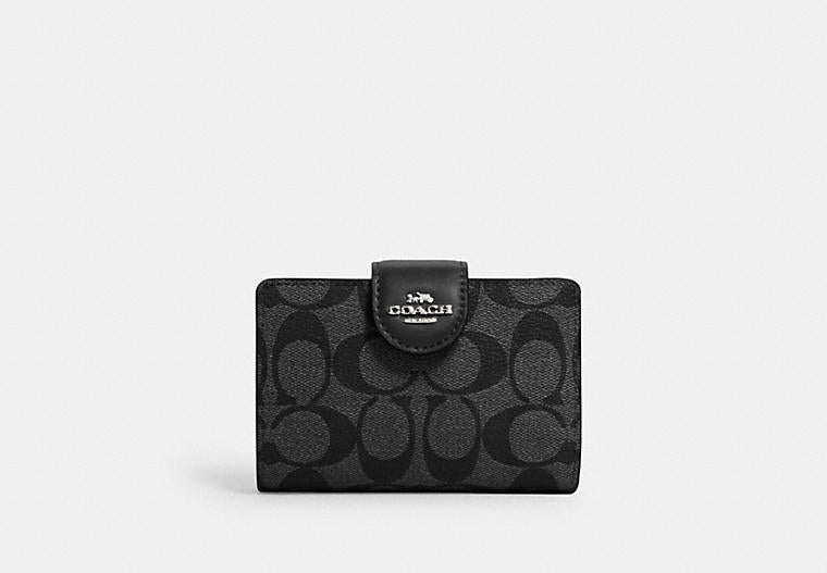 Coach Medium Corner Zip wallet